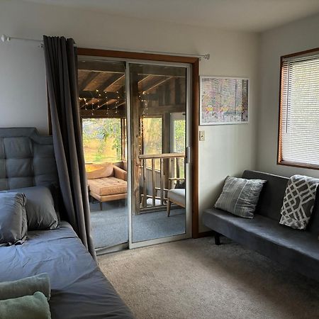 Ambiance - King Bed Cabin, Jetted-Tub & Fireplace Tobyhanna Bagian luar foto