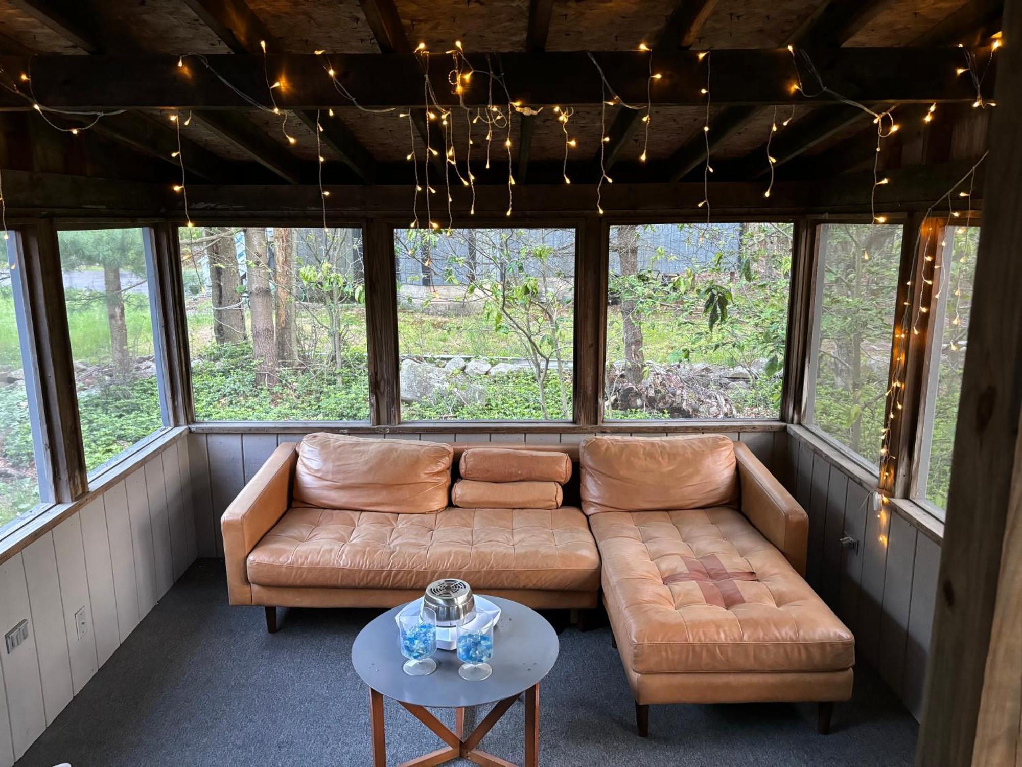 Ambiance - King Bed Cabin, Jetted-Tub & Fireplace Tobyhanna Bagian luar foto