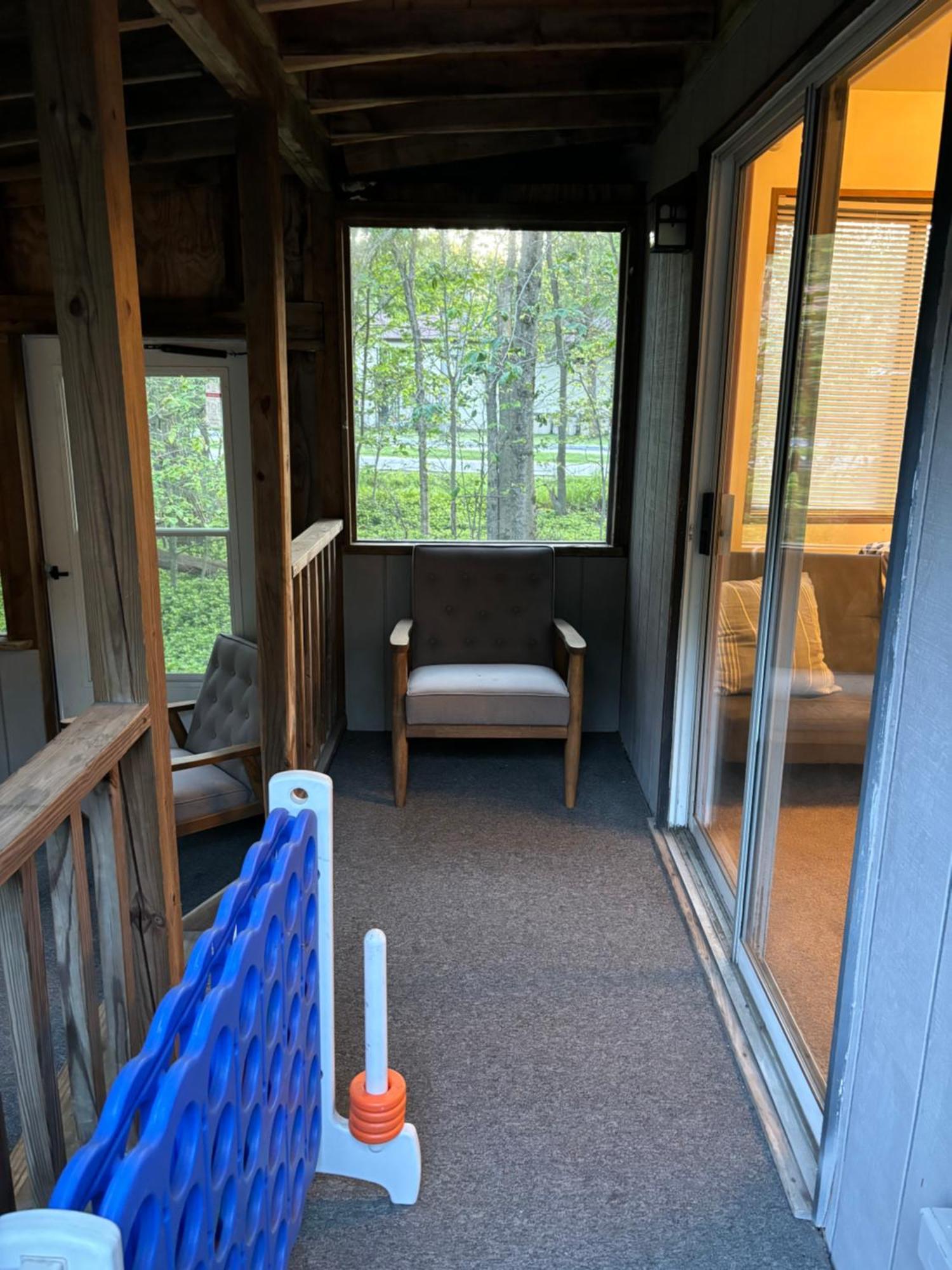 Ambiance - King Bed Cabin, Jetted-Tub & Fireplace Tobyhanna Bagian luar foto